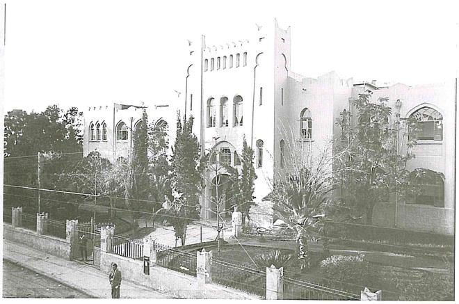 (בספר תמונה של הגימנסיה העברית 